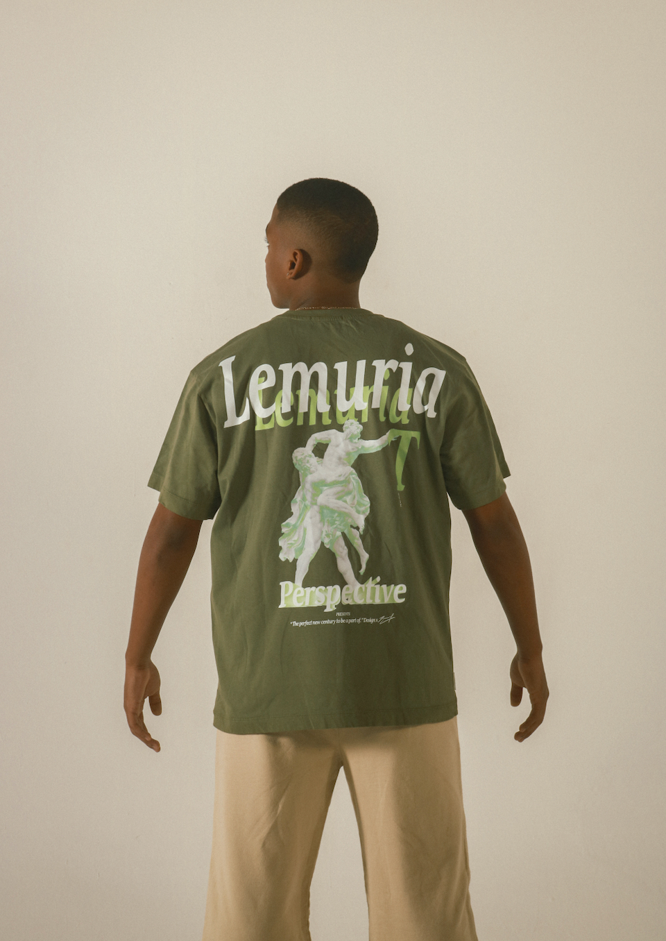 "Olive Lemuria" T-Shirt 