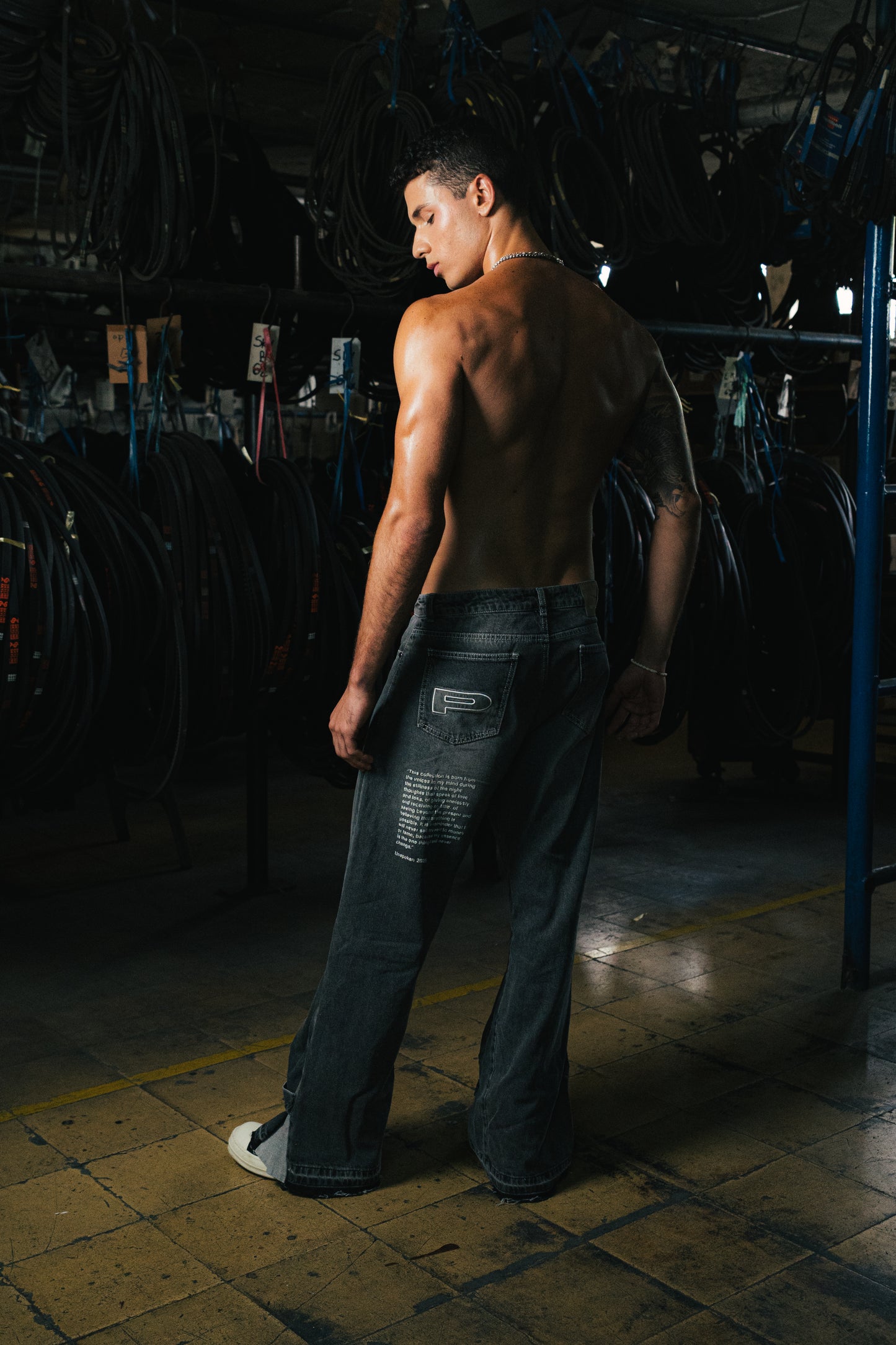 “UNSPOKEN” flair jean